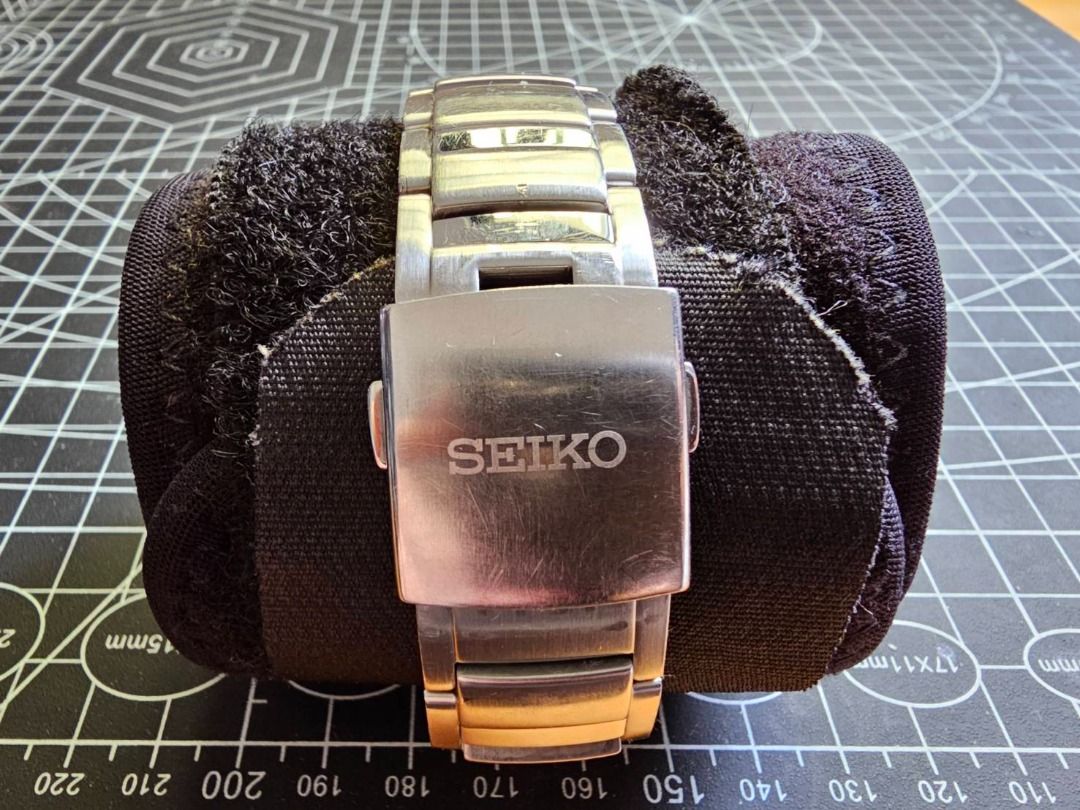 Seiko sportura spc001 best sale