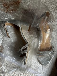 （分類：）位於 。 由 funthrifts 提交（商品編號 1330790728，圖片 1）。簡介： 。