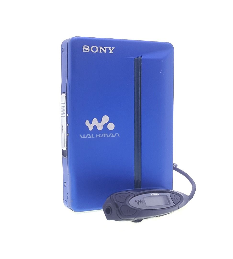 Sony WM-EX910 Walkman Cassette Player In Excellent Working