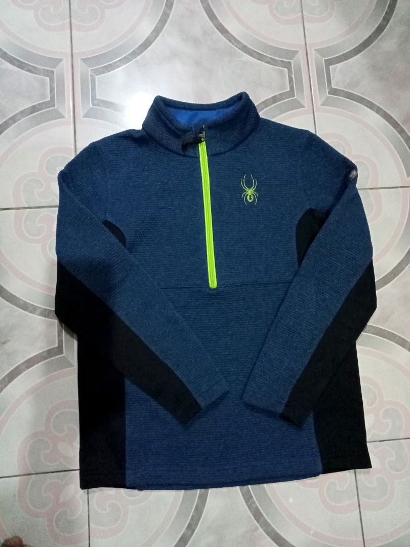 Spyder jacket original (Category: Babies & Kids Fashion) located in Caloocan City. Submitted by lis_annelie.ph (Listing ID 1330807691, Image 1). Description: like brand new condition 10/10 color rate no flaws 10-12 t 450 each.