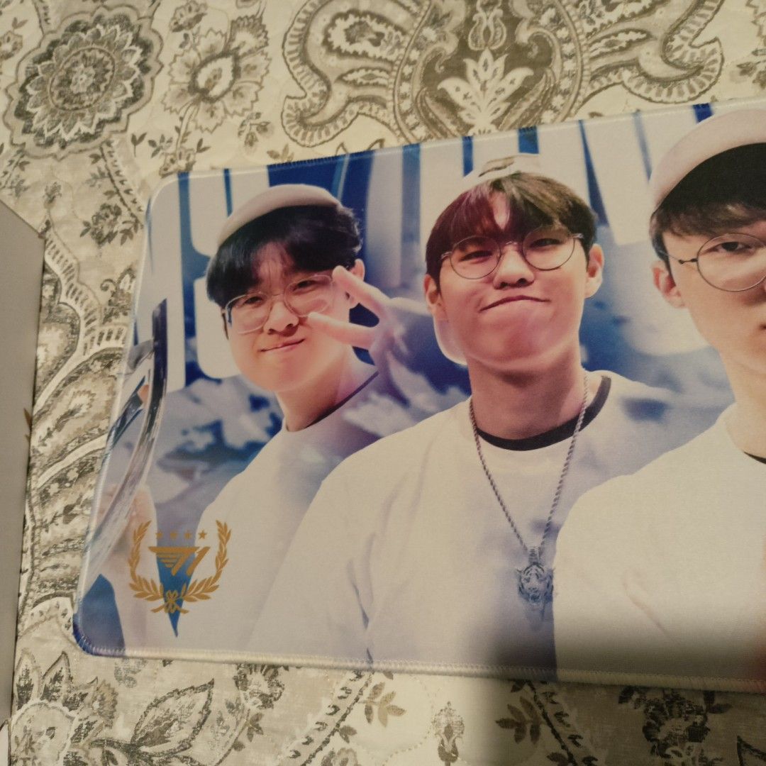 T1 mousepad (Category: Mouse & Mousepads) located in Cebu City. Submitted by korichan72 (Listing ID 1330798224, Image 3). Description: 2023 World Champions T1 desk mat. used it for a week, decided to sell because i prefer a larger mousepad. see pic for measurements..