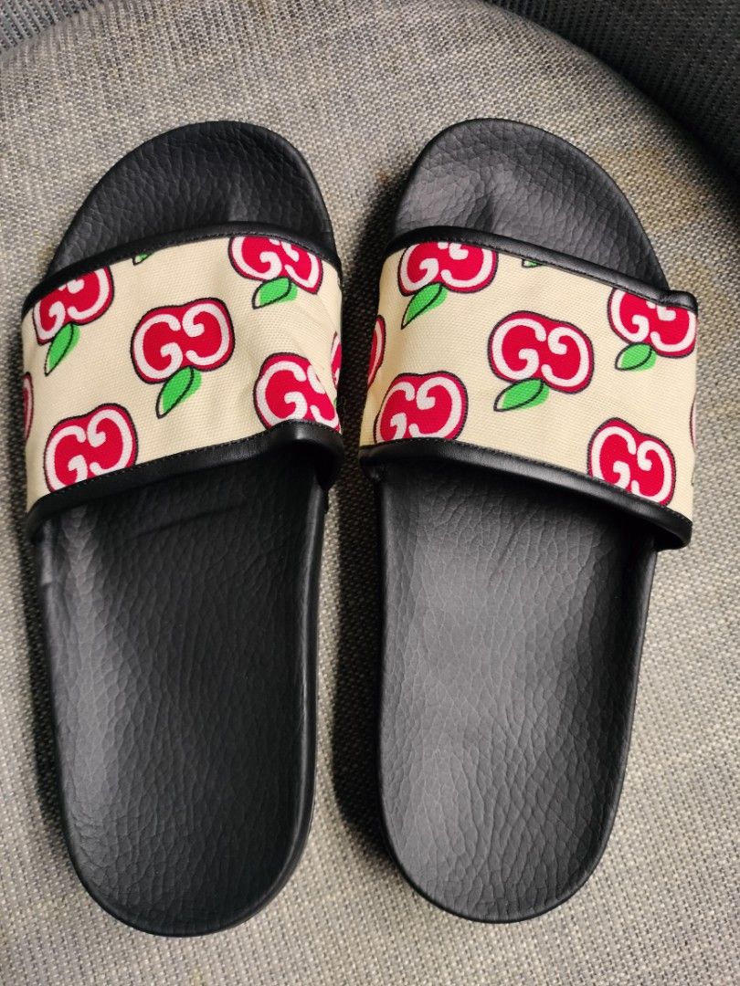 RUSH SALE Unused Gucci Slides Women s Fashion Footwear Flats Sandals on Carousell