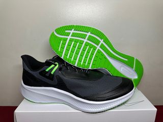 (Category: ) located in . Submitted by sneaker_plug_824 (Listing ID 1330741973, Image 1). Description: .