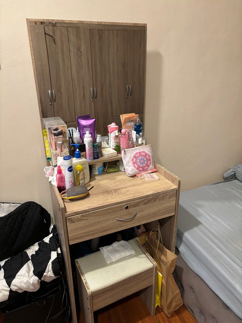 Vanity table and chair for sale (Category: Shelves, Cabinets & Racks) located in Malabon City. Submitted by closetfuel (Listing ID 1330740780, Image 1). Description: Rfs will change bigger vanity .