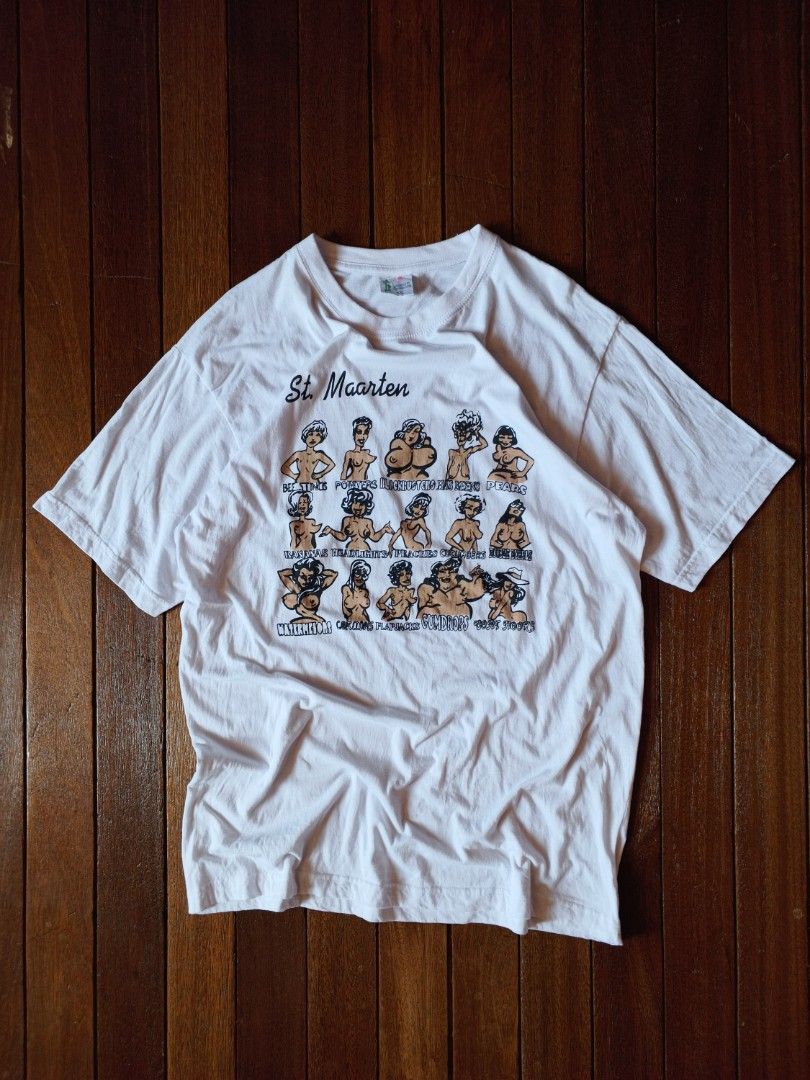 Vintage Boobs tee (Category: Tshirts & Polo Shirts ) located in Lingayen. Submitted by answ3r (Listing ID 1330856717, Image 1). Description: Vntg. Boobs tee (fav‼️🔥) (caribbean tag) Width x Length: 22 x 32 Size Fit: XL Condition: 9.5/10 as new.