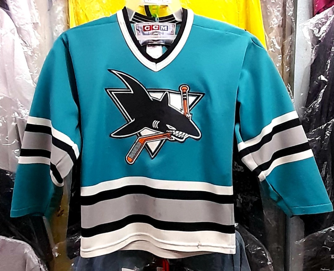 Vintage NHL CCM Jersey Men s Fashion Coats Jackets and Outerwear on Carousell