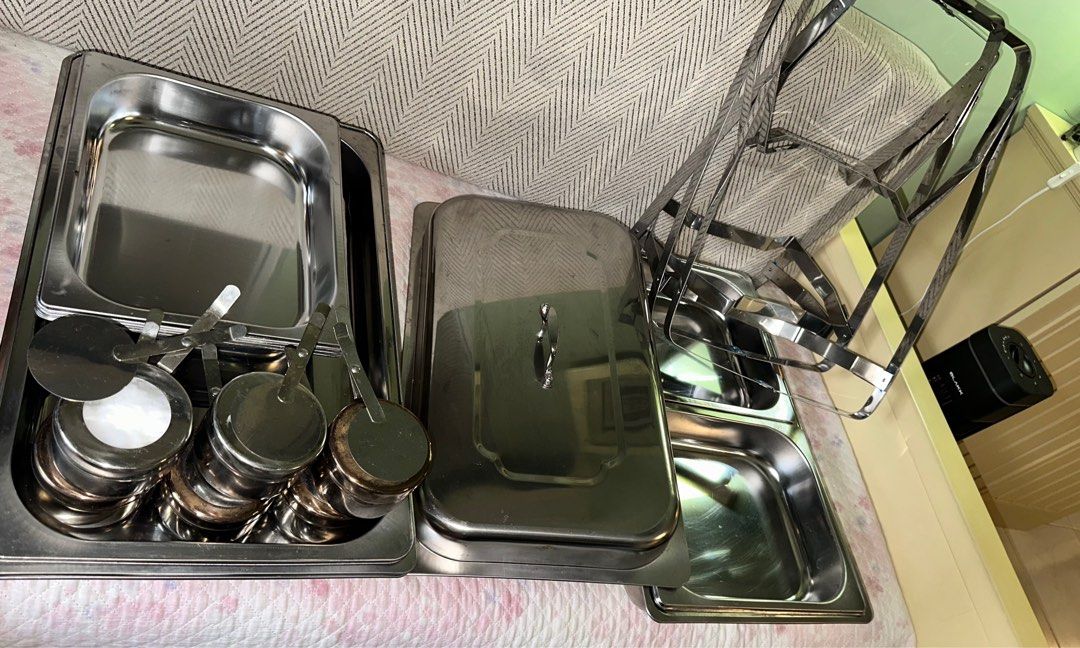 3 Set Chafing Dish Dual Purpose with Burner (Category: Other Kitchenware & Tableware) located in Antipolo. Submitted by raines.picks (Listing ID 1330970388, Image 2). Description: Chafing dish 3 set - stainless steel - only used once INCLUSIONS - 3 pcs chafing dish (large) - 6 pcs food tray (2 for each chafing dish) - 3 pcs lid cover with handle - 6 pcs burners - 3 pcs tray stand - with COMPLETE screws and fittings - DIMENSIONS: 54cm x 34cm x 10c