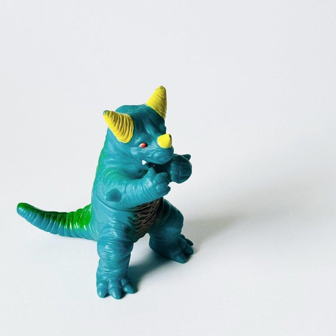 当時物パチ怪獣(無版権) ゴモラ風怪獣ソフビSUPER DINO MONSTER