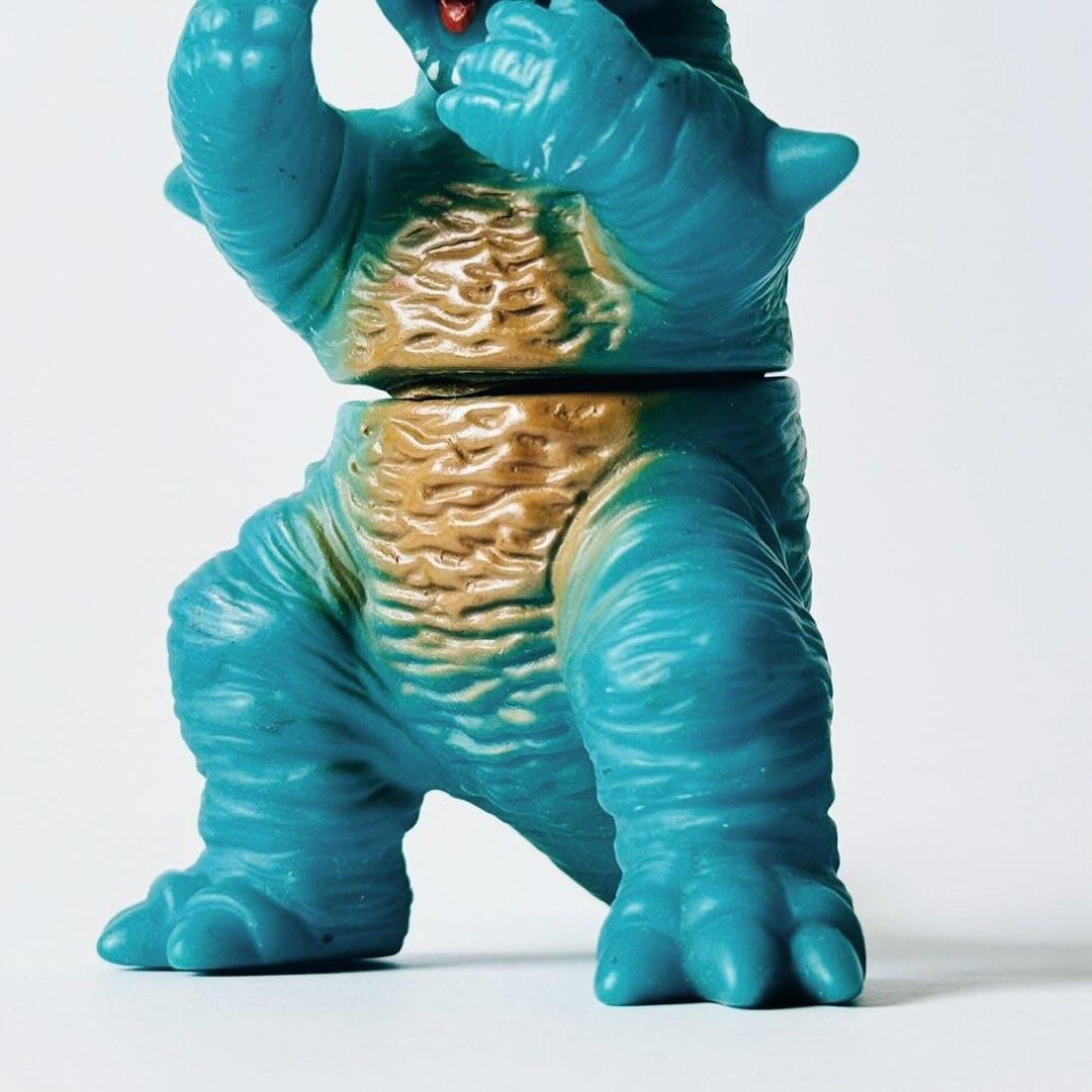 当時物パチ怪獣(無版権) ゴモラ風怪獣ソフビSUPER DINO MONSTER