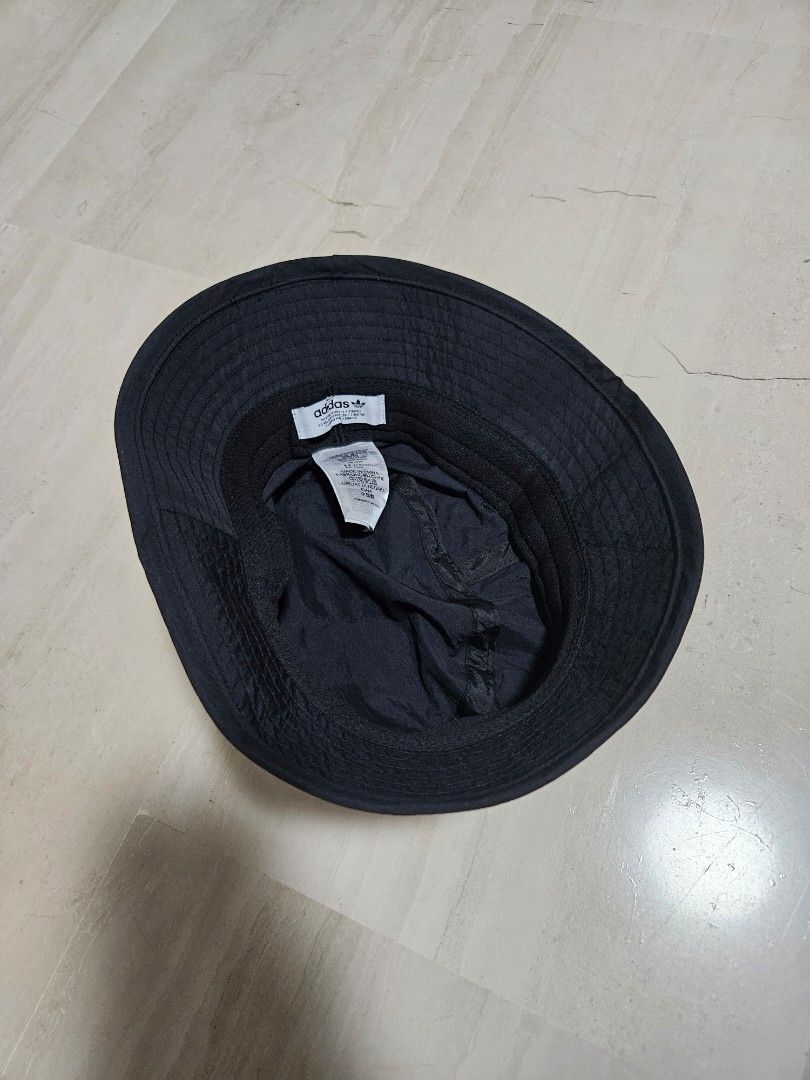 Adidas bucket hat unisex, Women's Fashion, Watches & Accessories, Hats