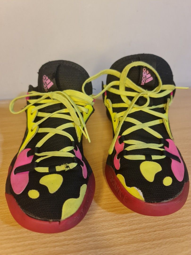 Adidas Shoes Harden Stepback 2 (Category: Babies & Kids Fashion) located in Las Pinas. Submitted by samesca (Listing ID 1330960179, Image 2). Description: Adidas Harden Stepback 2 Size: 5 US Measurement: 23 cm (Length inside).