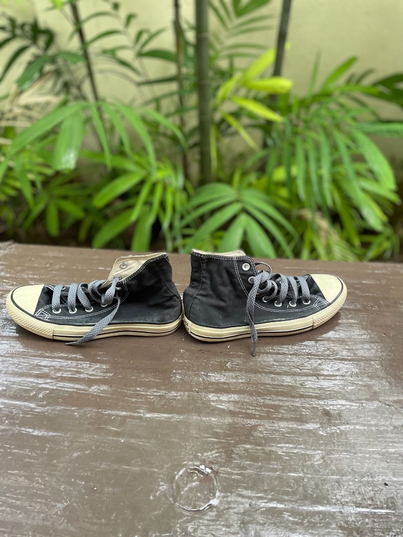 Authentic Converse shoes. Size Men 5.5 Women 7.5 UK 5.5 EU 38 CM 24.5. Men s Fashion Footwear Sneakers on Carousell