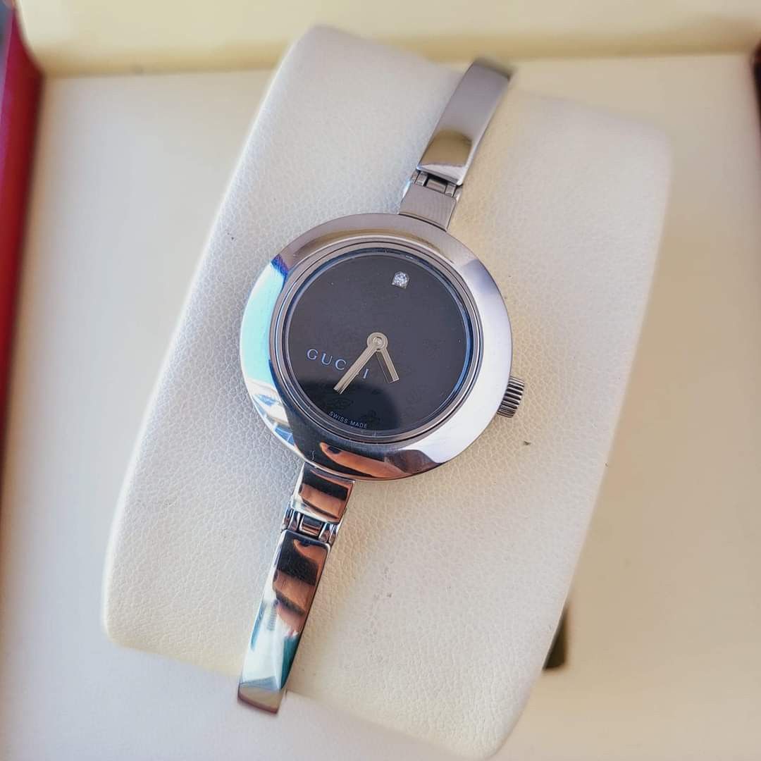 Gucci bangle watch with diamonds online