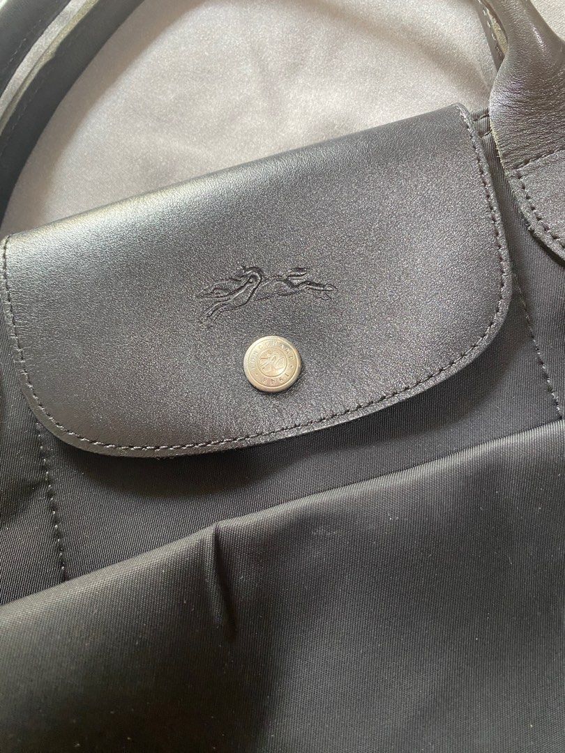 Authentic Longchamp Modele Depose Black (Category: Luxury Bags & Wallets) located in Mandaluyong City. Submitted by schmookytootsy (Listing ID 1330886033, Image 2). Description: Guaranteed authentic or your money back. With obvious signs of usage please manage your expectations.