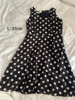 (Category: ) located in . Submitted by madewithpreloved (Listing ID 1330899660, Image 1). Description: .