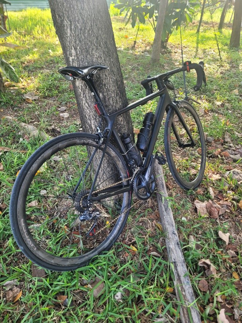 Canyon Ultimate CF Evo rim brake road bike super lightweight 6.5kg and super fast speed trade with titanium bike too Sports Equipment Bicycles Parts Bicycles on Carousell