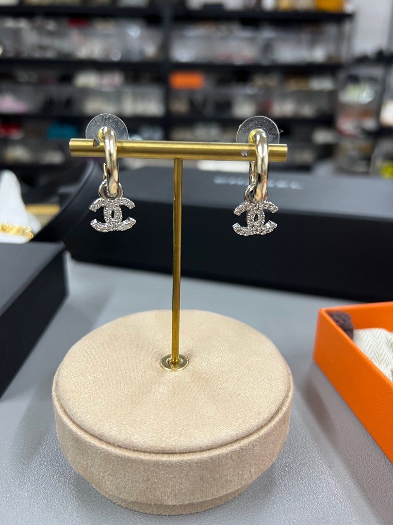 CHANEL CC HOOP EARRINGS