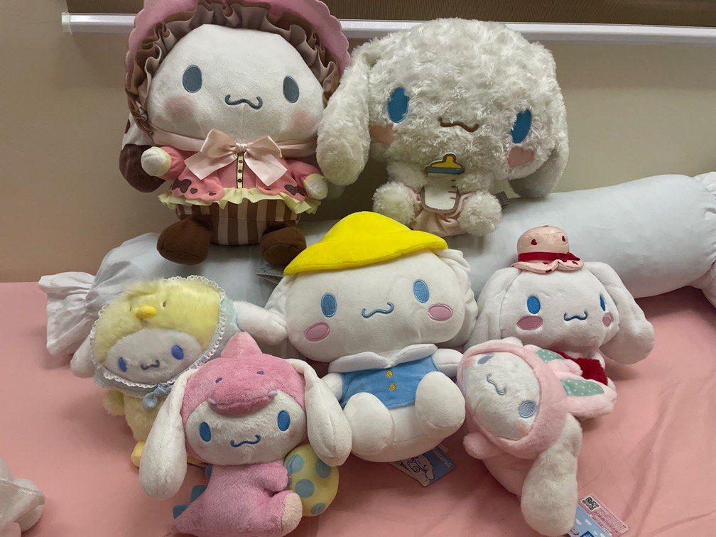 Cinnamoroll plush set (Category: Plushies & Soft Toys) located in Manila. Submitted by shoppingacchaza (Listing ID 1330914274, Image 1). Description: .