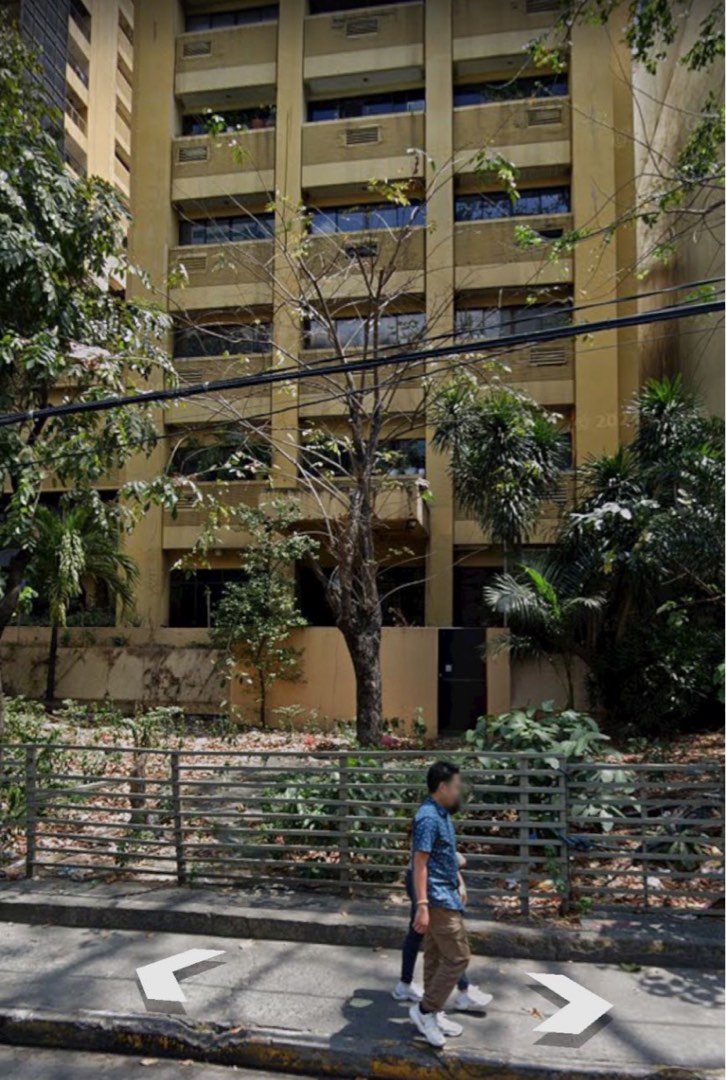 (Category: ) located in . Submitted by vintagefindsmnlph (Listing ID 1330989122, Image 1). Description: .