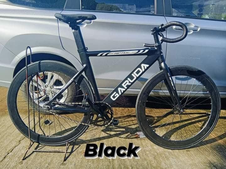 GARUDA FIXIE RIPTIDE 700c x 23c (Category: Bicycles) located in Marikina City. Submitted by keionlines85428 (Listing ID 1330921553, Image 1). Description: NEW ARRIVAL‼️ ONHAND‼️ GARUDA FIXIE RIPTIDE 700c x 23c ▪️₱8,000 SPECS: ✅✅✅ ▪️Aero Frame ▪️Aero Seatpost ▪️Alloy Rim 60MM ▪️Alloy Stem 60MM ▪️Standard Size Drop Bar ▪️Smooth Welded ▪️Single Speed ▪️Dual Sprocket (18T Fixed Gear) (16T Free Wheel) ▪️Bolt Hubs ▪️ Sealed Bearing Bottom Bracket ▪️Oli