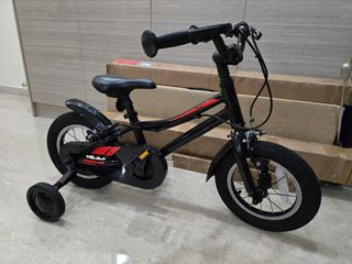 (Category: ) located in . Submitted by ltyx88 (Listing ID 1330913655, Image 1). Description: .