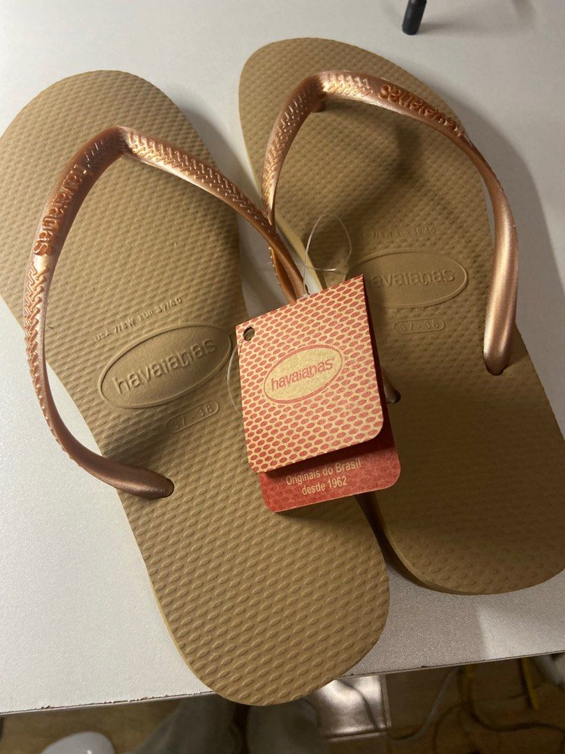 HAVAIANAS SLIPPER IN SAND TAN Women s Fashion Footwear Flats Sandals on Carousell