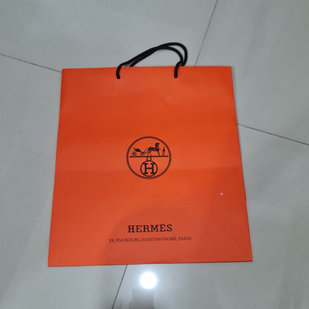 Hermes paper bag (Category: Luxury Accessories) located in Quezon City. Submitted by juan.carlo (Listing ID 1330937707, Image 3). Description: Authentic Hermes paper bag LBC/Grab/Lalamove + SF.