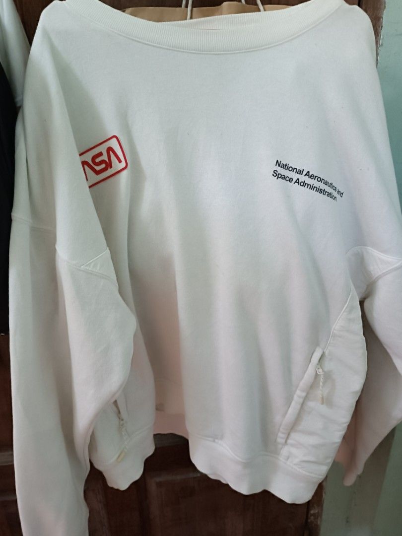 H M x nasa sweater Relaxed fit Men s Fashion Tops Sets Hoodies on Carousell
