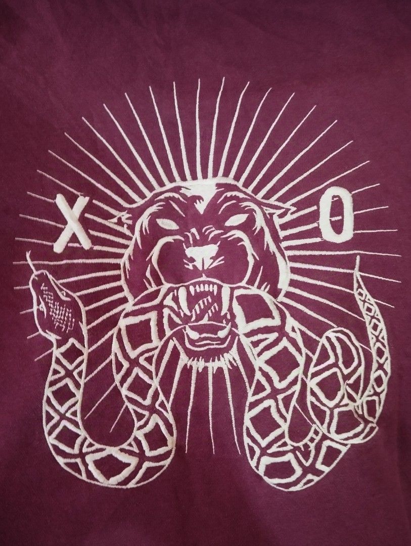 H M X O The Weeknd Burgundy Pullover Hoodie Men s Fashion Tops Sets Hoodies on Carousell