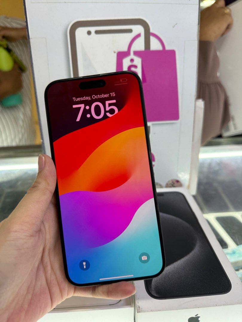iphone 15 pro max 256gb dual sim good as new (Category: iPhone 15 Series) located in Cainta. Submitted by vine_gadget_shop (Listing ID 1331002557, Image 2). Description: iphone 15 pro max 256gb dual sim good as new complete package hk variant pick up store greenhills shopping center we accept trade in we accepy credit card and ggives installment we do cod and door to door we ship nationwide for fast transaction call 09277368323 look for vine visi