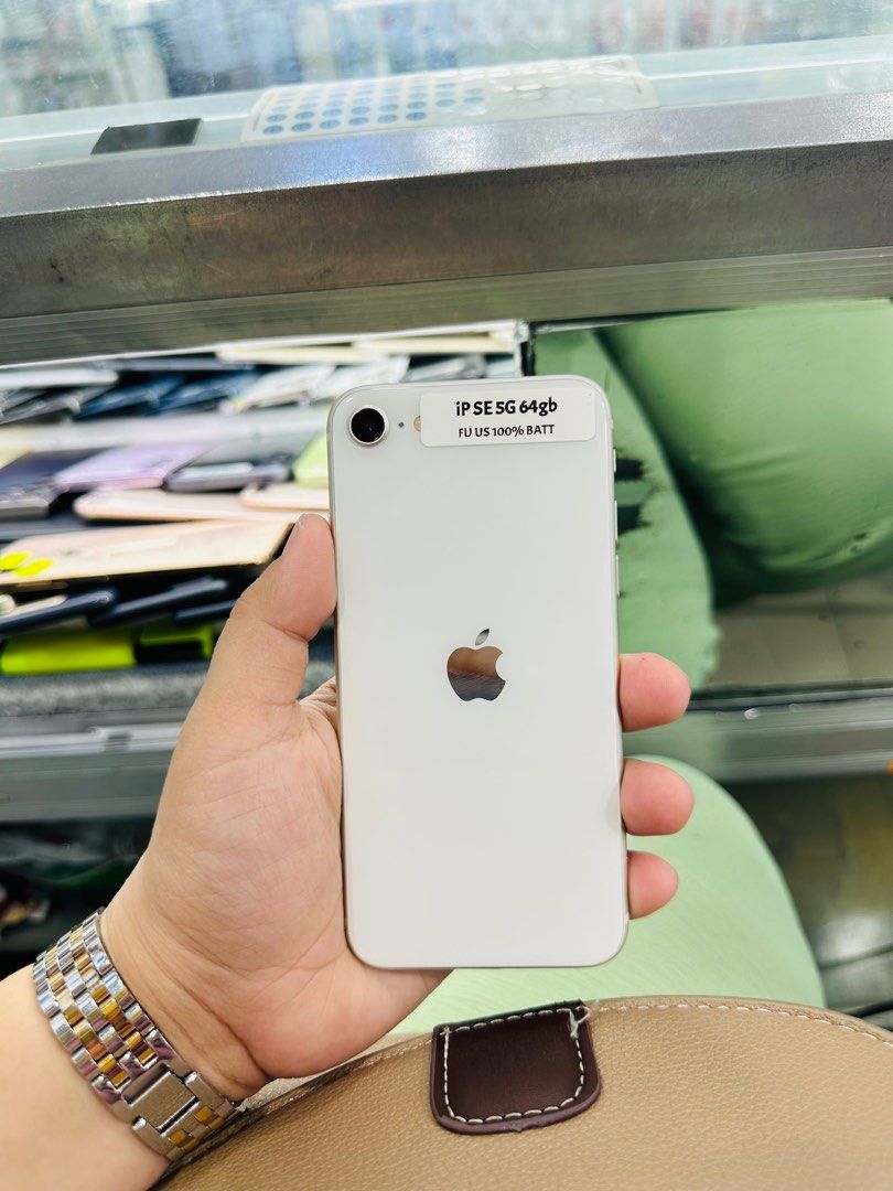 Iphone SE 2022 5G 64gb FU 100% (Category: iPhone SE Series) located in San Juan City. Submitted by javedsgadgetshop (Listing ID 1331011111, Image 1). Description: OPEN FOR INSTALLMENT VIA CREDIT CARD/GGIVES/SPAY/BILLEASE & SWAP/TRADE-IN! BUY AND SELL! Quick Specs : Iphone SE 2022 5G •64gb •US Variant •100% batt health •Factory Unlock •95% Smoothness •No hidden issue | No Repaired •100% Authentic | Not Refurbished •w/ OEM Charger & store warranty 
