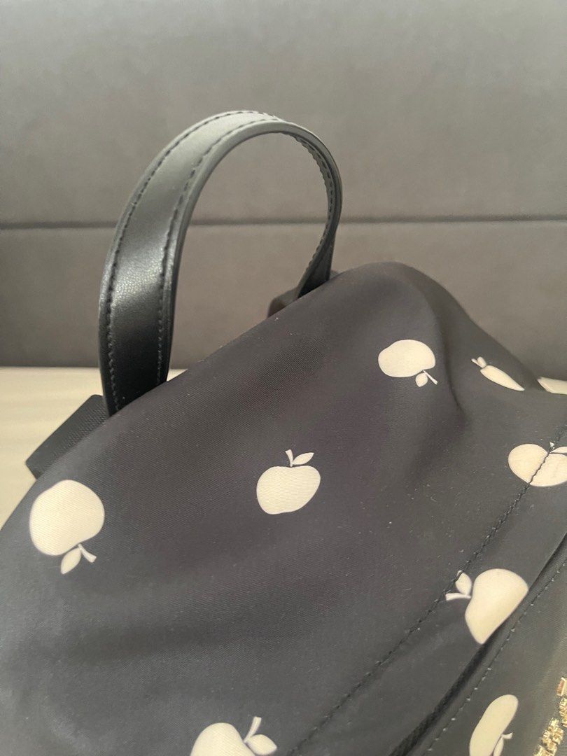 Katespade Backpack Large (Category: Luxury Bags & Wallets) located in San Fernando. Submitted by jaja007 (Listing ID 1330902568, Image 3). Description: Good as new. Used Once. Color: Black .