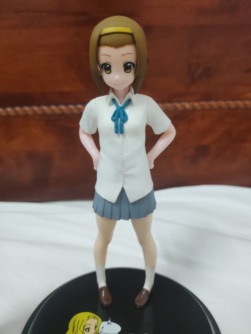 K-on Ritsu Tainaka Figures and tin badge, Hobbies & Toys, Collectibles ...