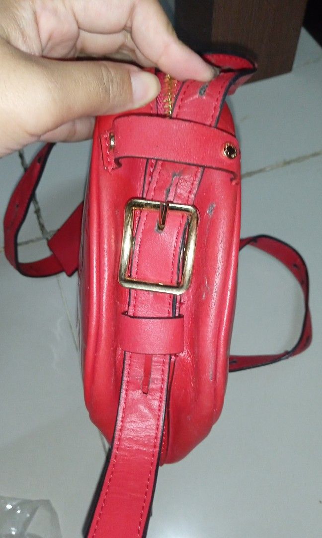 Louis Vuitton Red Monogram Round Bag, Barang Mewah, Tas Dompet