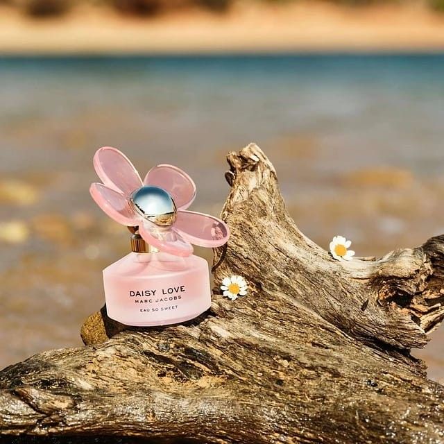 Mj daisy love on sale