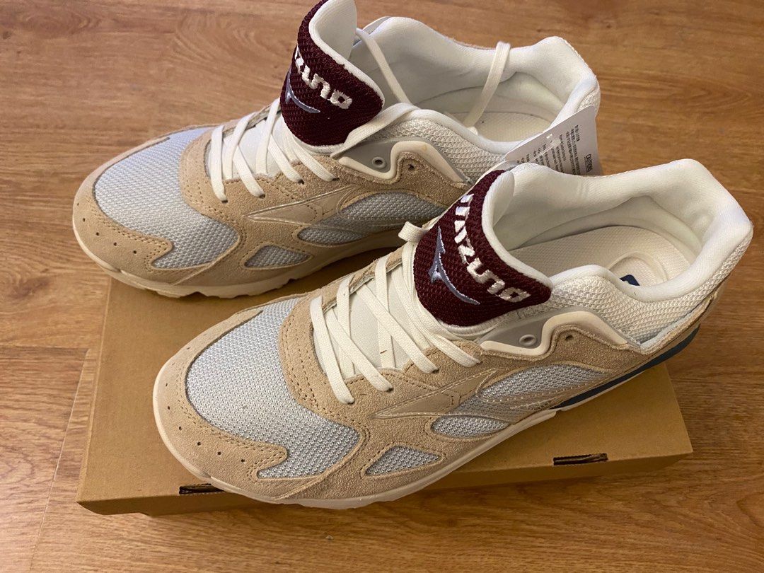 Mizuno sports style US10.5
