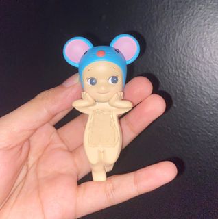 (Category: ) located in . Submitted by taaaaish (Listing ID 1330961172, Image 1). Description: .