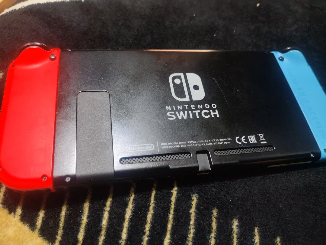 Nintendo Switch v1 JB (Category: Nintendo) located in Binan City. Submitted by olxph_401981327 (Listing ID 1330963111, Image 2). Description: For Sale only! Nintendo Switch v1 Unpatched with: Dock Joycons charger 128gb SD Card Full of Games na rin may Psp, Ps1, Gameboy etc. 7500 lastprice.. bilhan nyu nlng ng RCM Loader or connect sa PC/Laptop pag nalowbatt..
