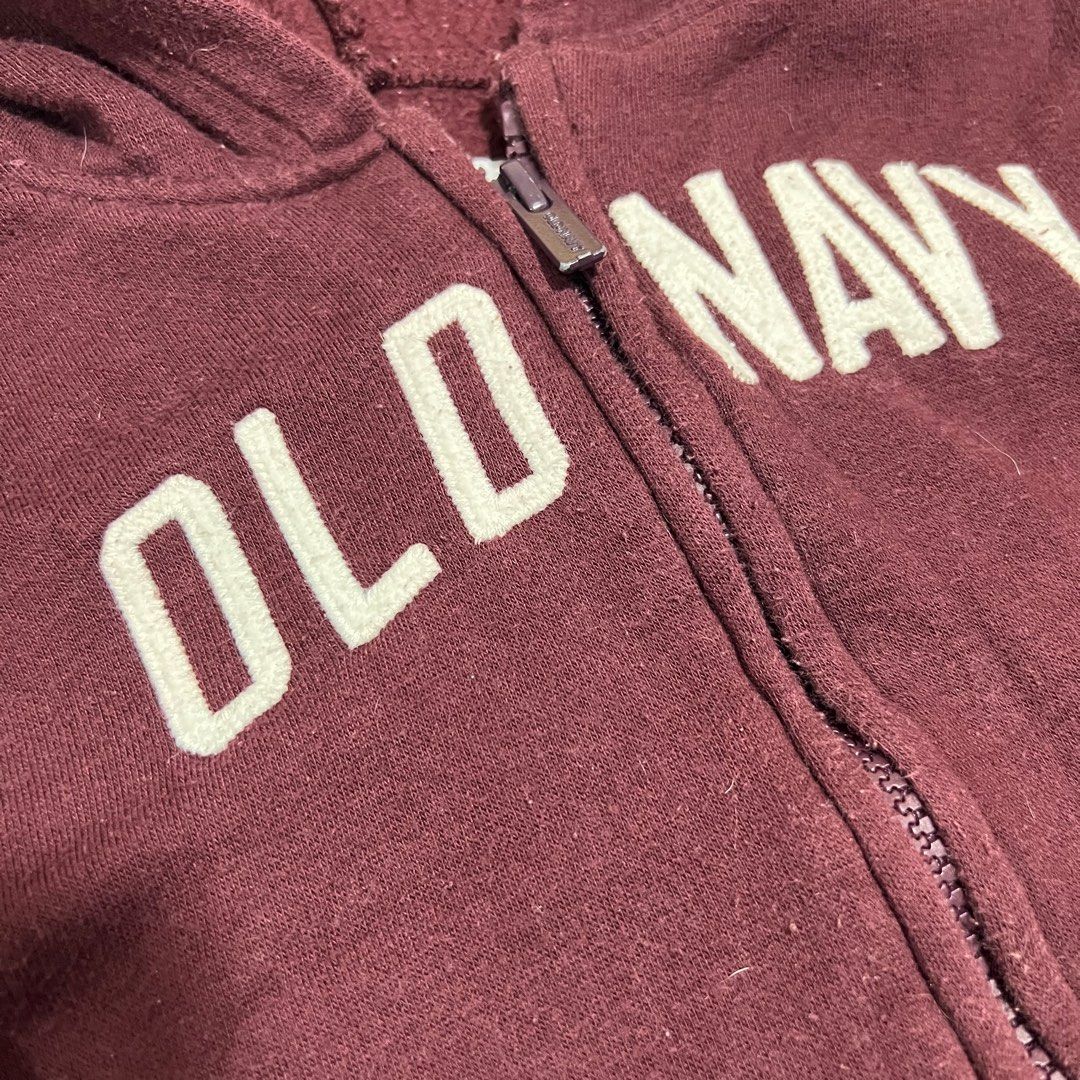 Old navy jacket hoodie for toddler (Category: Babies & Kids Fashion) located in Cavite. Submitted by fleurtykes (Listing ID 1330886447, Image 2). Description: Jnt Cavite.