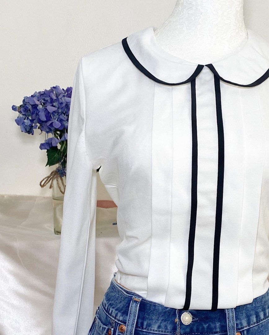 peter pan collar with black details top (Category: Blouses) located in Quezon City. Submitted by emptygrounds (Listing ID 1330968773, Image 2). Description: ✨ fits small to medium ✨ super love the pleats and black lining details!!.