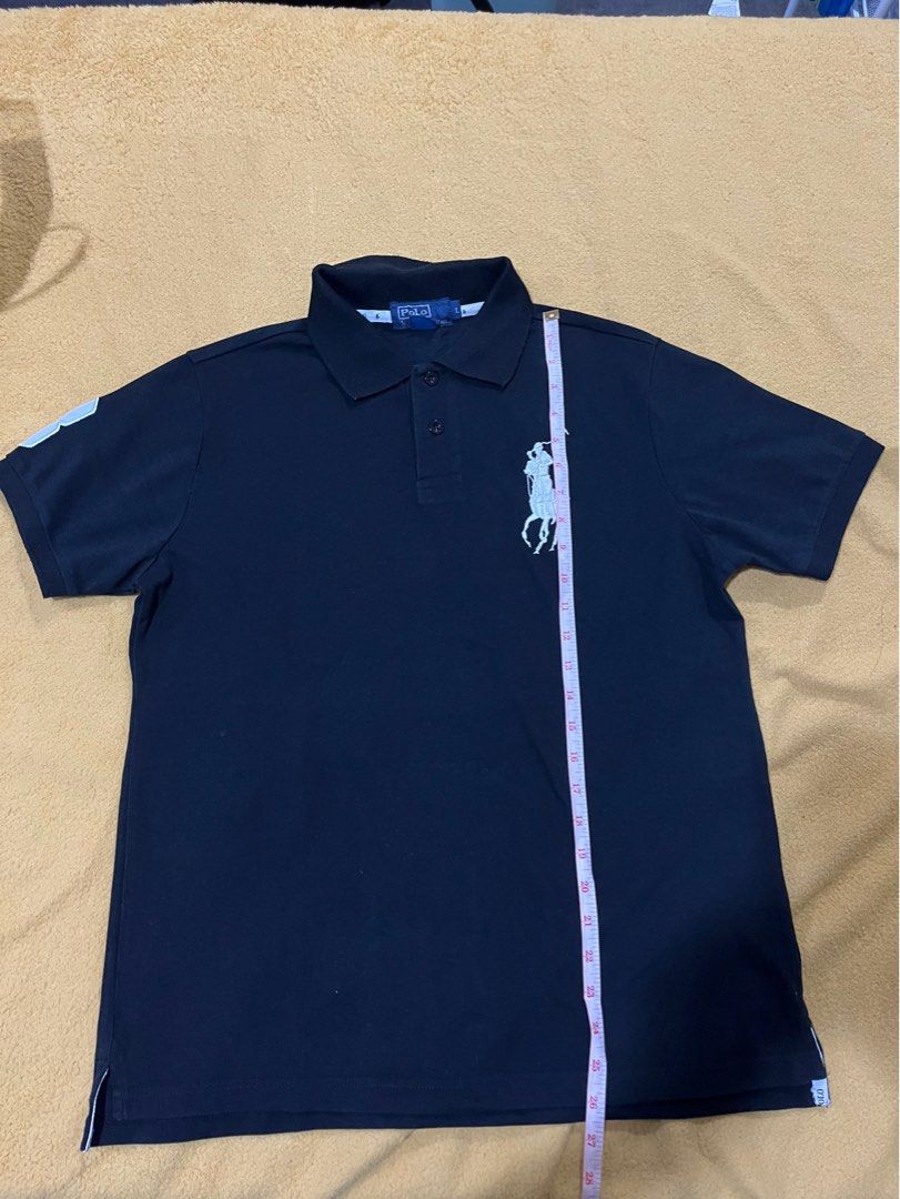 POLO RALPH LAUREN (Category: Tshirts & Polo Shirts ) located in Paranaque City. Submitted by dnlem (Listing ID 1307385672, Image 3). Description: POLO BY RALPH LAUREN Original Size: Large Rfs: decluttering & rarely used Length: 26 inches Width: 21 inches msg me for more pictures negotiable.