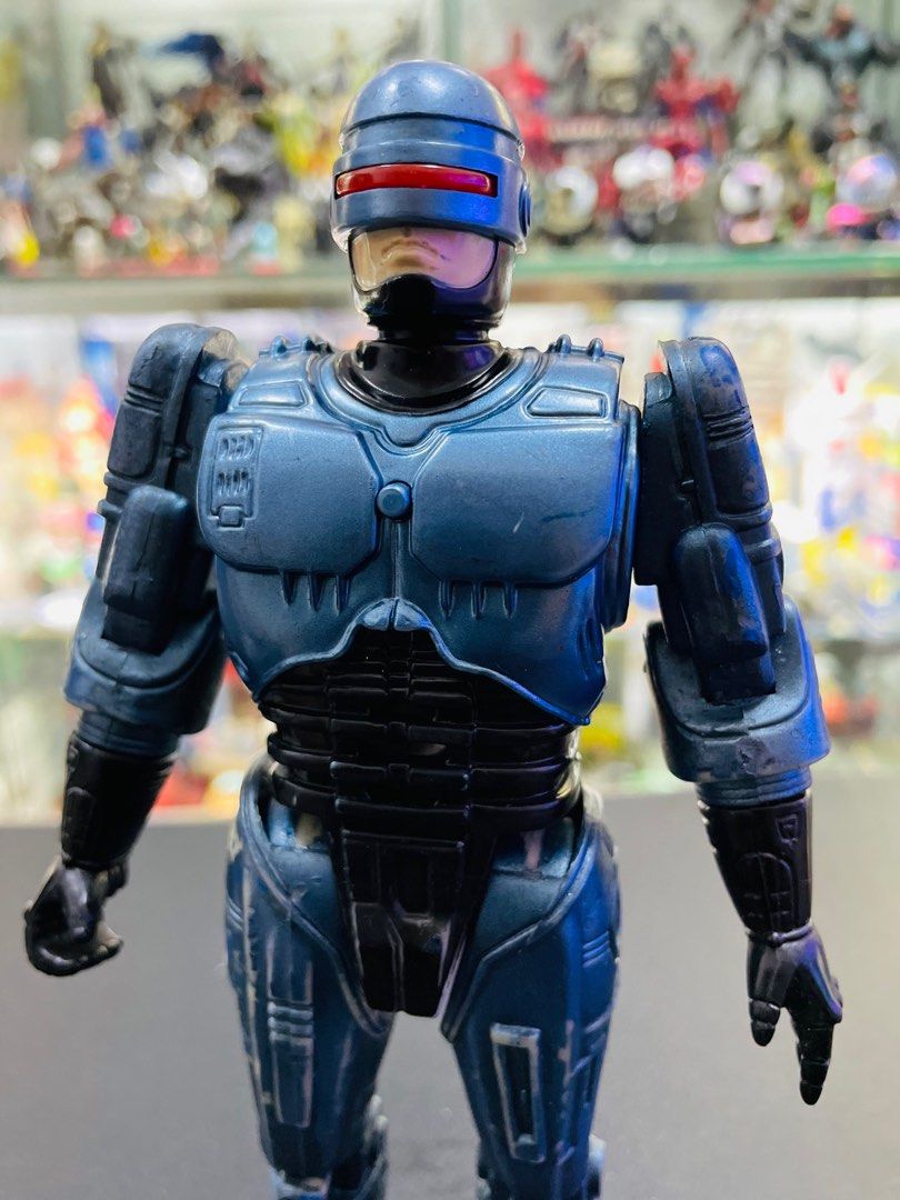 Robocop (Category: Action & Battle Toys) located in Makati City. Submitted by tomypom (Listing ID 1330935575, Image 3). Description: Authentic Robocop Orion 90’s classic Still in good working condition Lights and sounds are both working 1,999 pesos only! .
