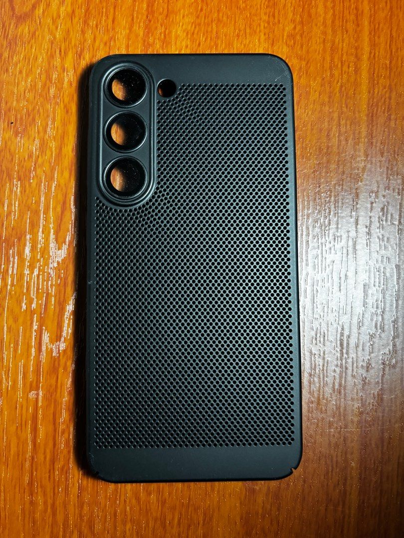 S23 cases (Category: Cases & Sleeves) located in Manila. Submitted by 3es.m (Listing ID 1330969655, Image 3). Description: 2 cases are original samsung case 1 ringke Others bought at online TAKE ALL cases price negotiable.