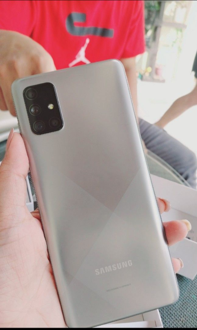 Samsung A71 (FOR LCD REPLACEMENT) (Category: Samsung) located in Manila. Submitted by sheinevida (Listing ID 1330959559, Image 1). Description: 8/128 Auth samsung a71 with box and receipt pa nareplaced na yung LCD nito before class a lang naipalit.. nasira lang ulit, no time na ipagawa since we upgraded phones na buy at your own risk na po.. inuulit ko po need ireplace LCD .. much better sana kung yung orig na ang ipalit nyo♡.