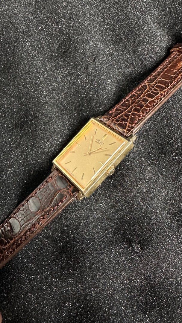 Seiko Gold Tank (Category: Luxury Watches) located in Manila. Submitted by olxph_400275733 (Listing ID 1330932860, Image 2). Description: 29mm width golden tank. With rare vintage authentic alligator bracelet.