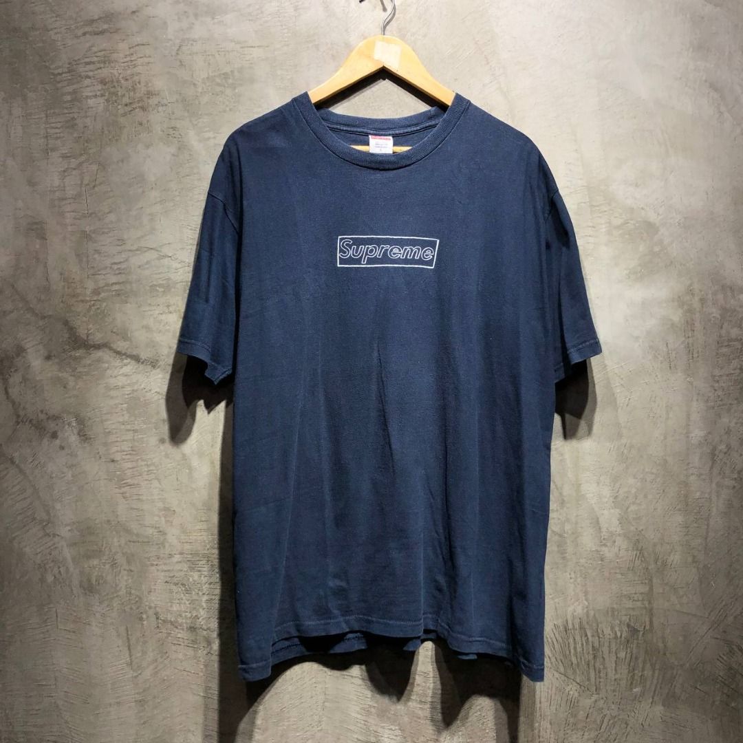 Supreme x kaws box logo 2025