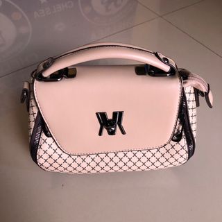 (Kategori: ) berada di . Dikirim oleh kj_secondstuff (ID iklan 1330936080, Gambar 1). Deskripsi: .