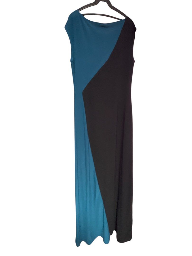 Teal Blue and black combination long gown plus size (Category: Evening dresses & gowns) located in Antipolo. Submitted by nixielistings4u (Listing ID 1330883609, Image 2). Description: Used only once Bought in US Original price is $40 /₱2k+ Selling only for ₱350 Free shipping one day within Rizal area Size large Stretchable can fit medium to XL.