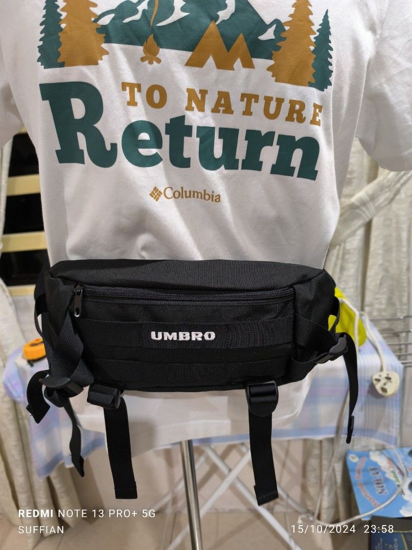 Umbro Waist Pouch Bag Men s Fashion Bags Belt bags Clutches and Pouches on Carousell