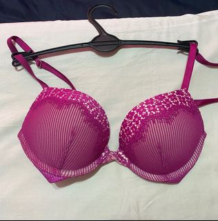 (Category: ) located in . Submitted by ylilyy (Listing ID 1330912470, Image 1). Description: .